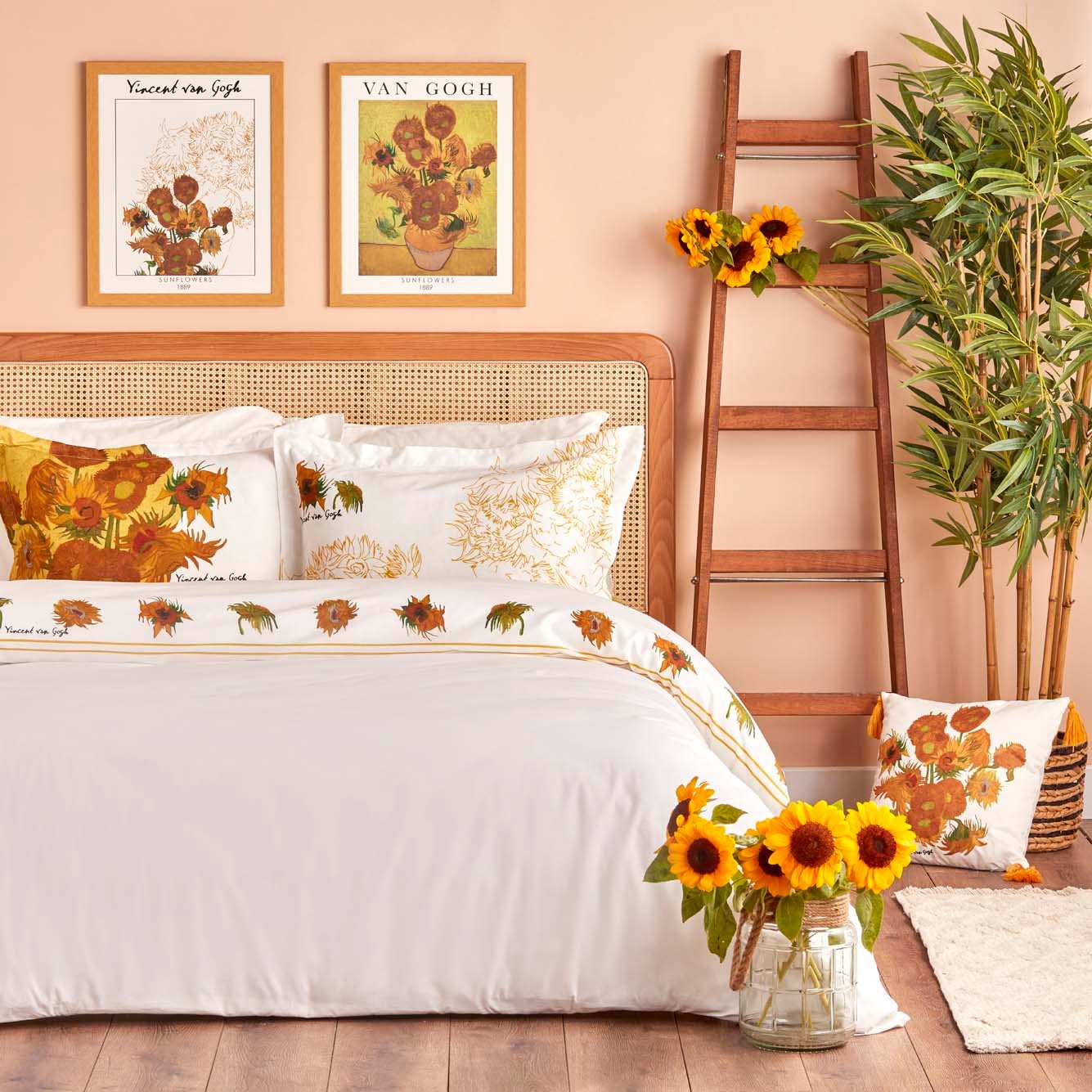 Sunflowers Yatak Odalarında